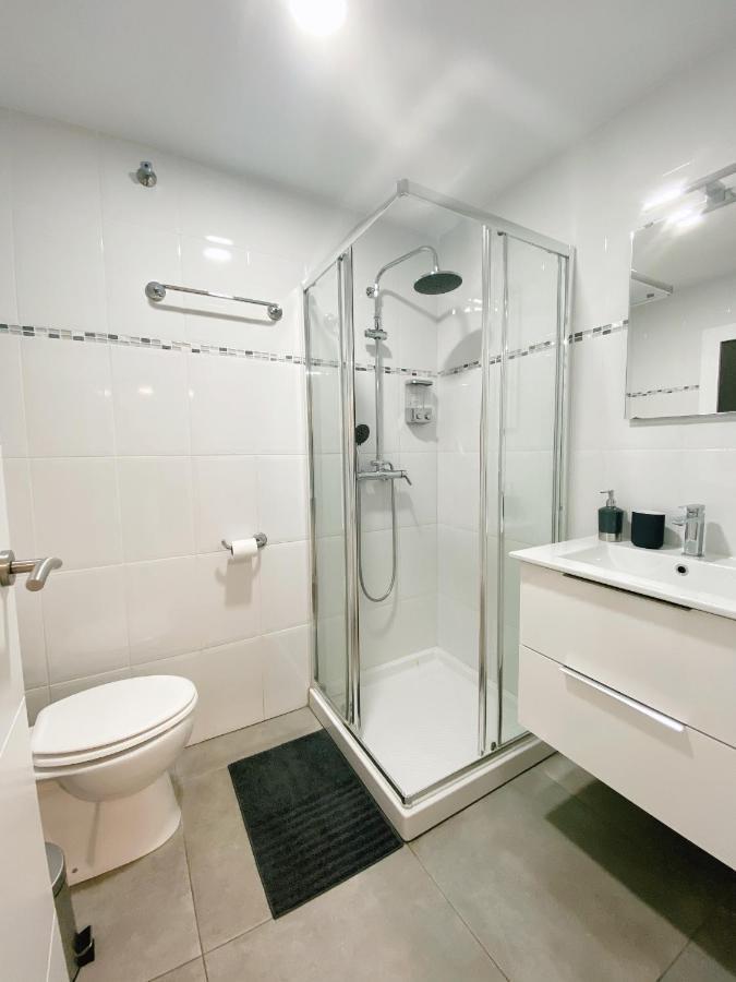 Gmc Turistics - Great Apartment For Groups & Families Малага Екстер'єр фото