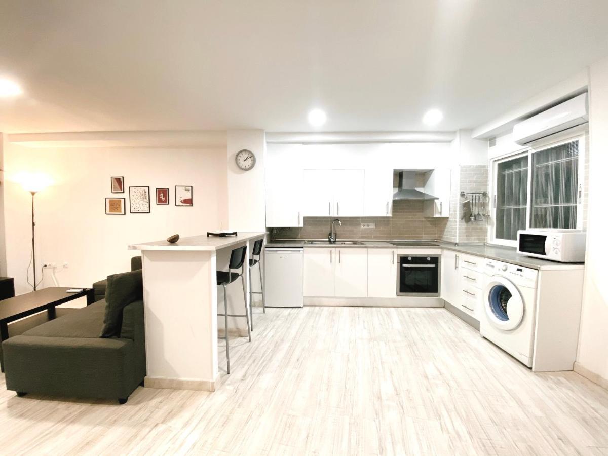 Gmc Turistics - Great Apartment For Groups & Families Малага Екстер'єр фото